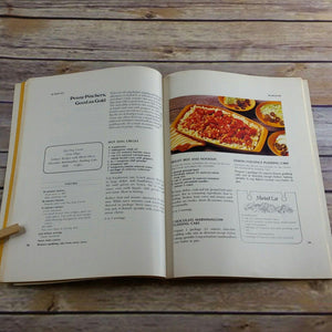 Vintage Cookbook Family Dinners in a Hurry 1977 Betty Crocker Paperback 15 to 25 Minute Dinners 30 Minute Dinners and More Recipes