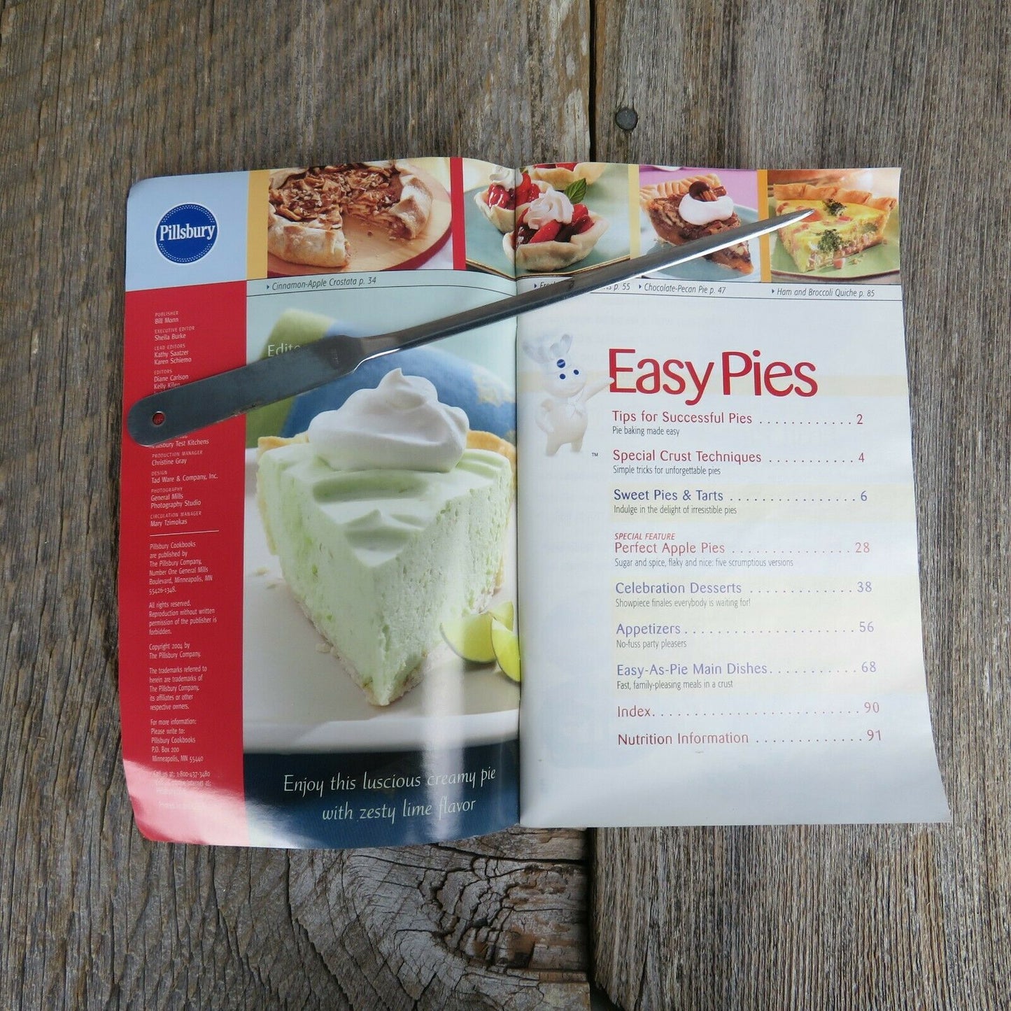 Easy Pies Cookbook Pillsbury Pamphlet 2004 Booklet Grocery Store Sweet Savory