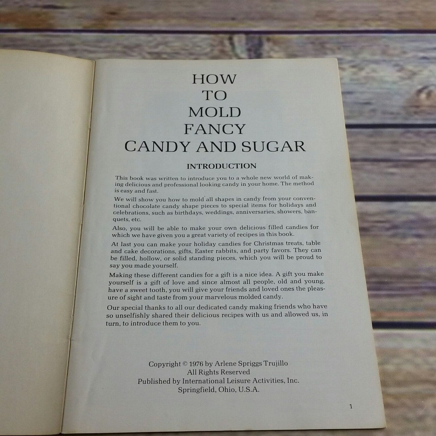 Vintage Cookbook How to Mold Fancy Candy and Sugar Candy Recipes 1976 Arlene Trujillo Paperback Booklet