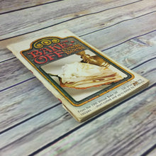 Load image into Gallery viewer, Vintage Cookbook Pillsbury Bake Off Cook Book 19th Annual 100 Recipes 1968 Paperback Booklet - At Grandma&#39;s Table