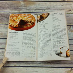 Vintage Cookbook Pillsbury Bake Off Cook Book 19th Annual 100 Recipes 1968 Paperback Booklet - At Grandma's Table