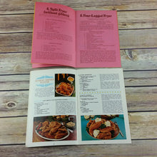 Load image into Gallery viewer, Vintage Cookbook Foster Farms Promo Booklets Lot of 2 Chicken Washington Fryer - At Grandma&#39;s Table