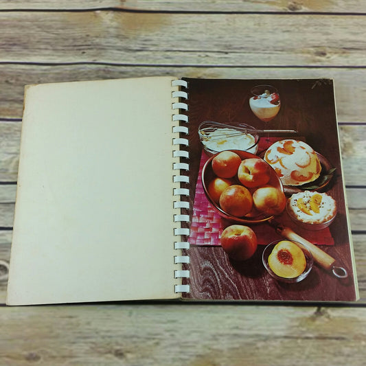 Vintage Sorority Cookbook Dieting to Stay Healthy Beta Sigma Phi International 1977 Favorite Recipes - At Grandma's Table