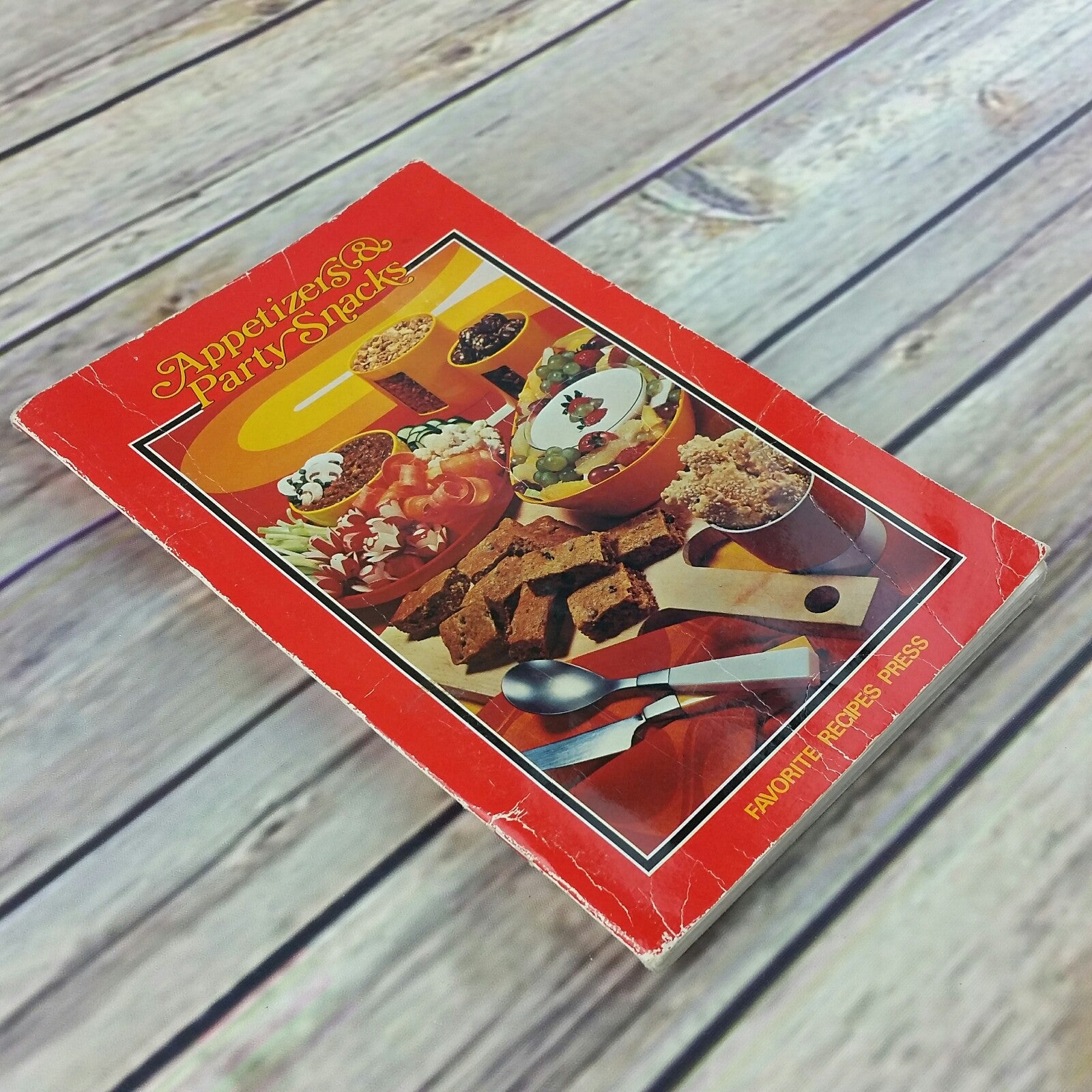 Vintage Cookbook Appetizers and Party Snacks Favorite Recipes Press 1993 Paperback - At Grandma's Table