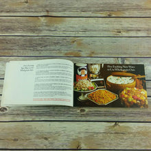 Load image into Gallery viewer, Vintage Cookbook Quaker Oats Wholegrain Recipes 1979 70s Promo Booklet Paperback - At Grandma&#39;s Table