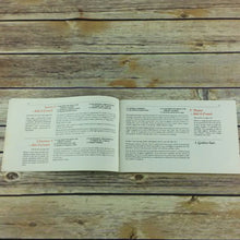 Load image into Gallery viewer, Vintage Cookbook Quaker Oats Wholegrain Recipes 1979 70s Promo Booklet Paperback - At Grandma&#39;s Table