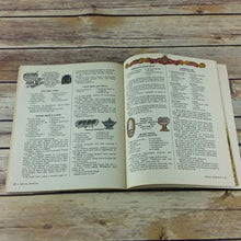 Load image into Gallery viewer, Vintage Cookbook McCalls Do Ahead Party Book Recipes Menus 1972 - At Grandma&#39;s Table