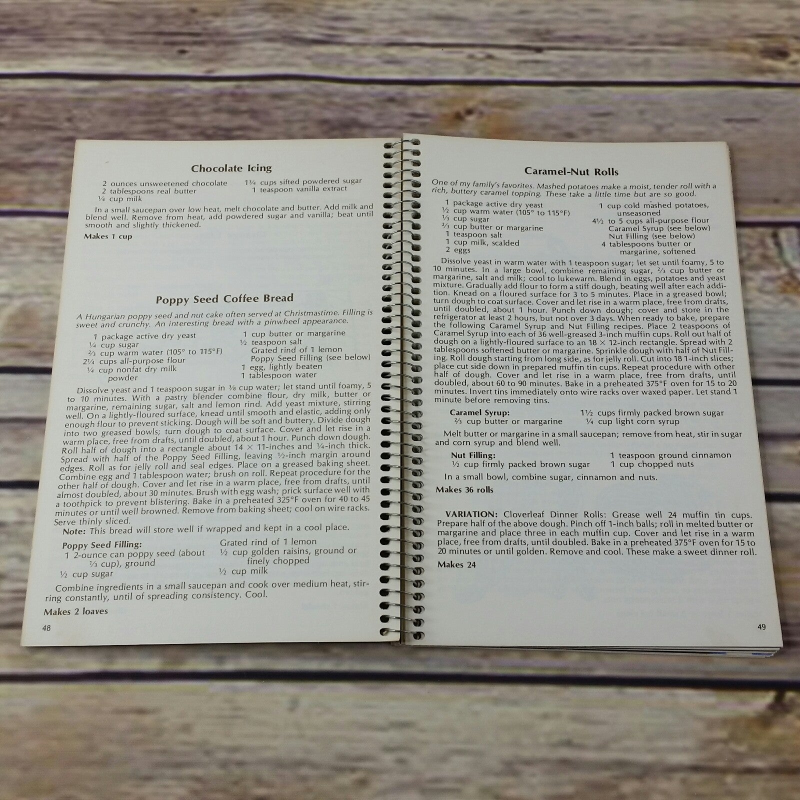 Vintage Bread Cookbook Fresh From the Oven Breads Recipes Miriam Loo 1982 - At Grandma's Table