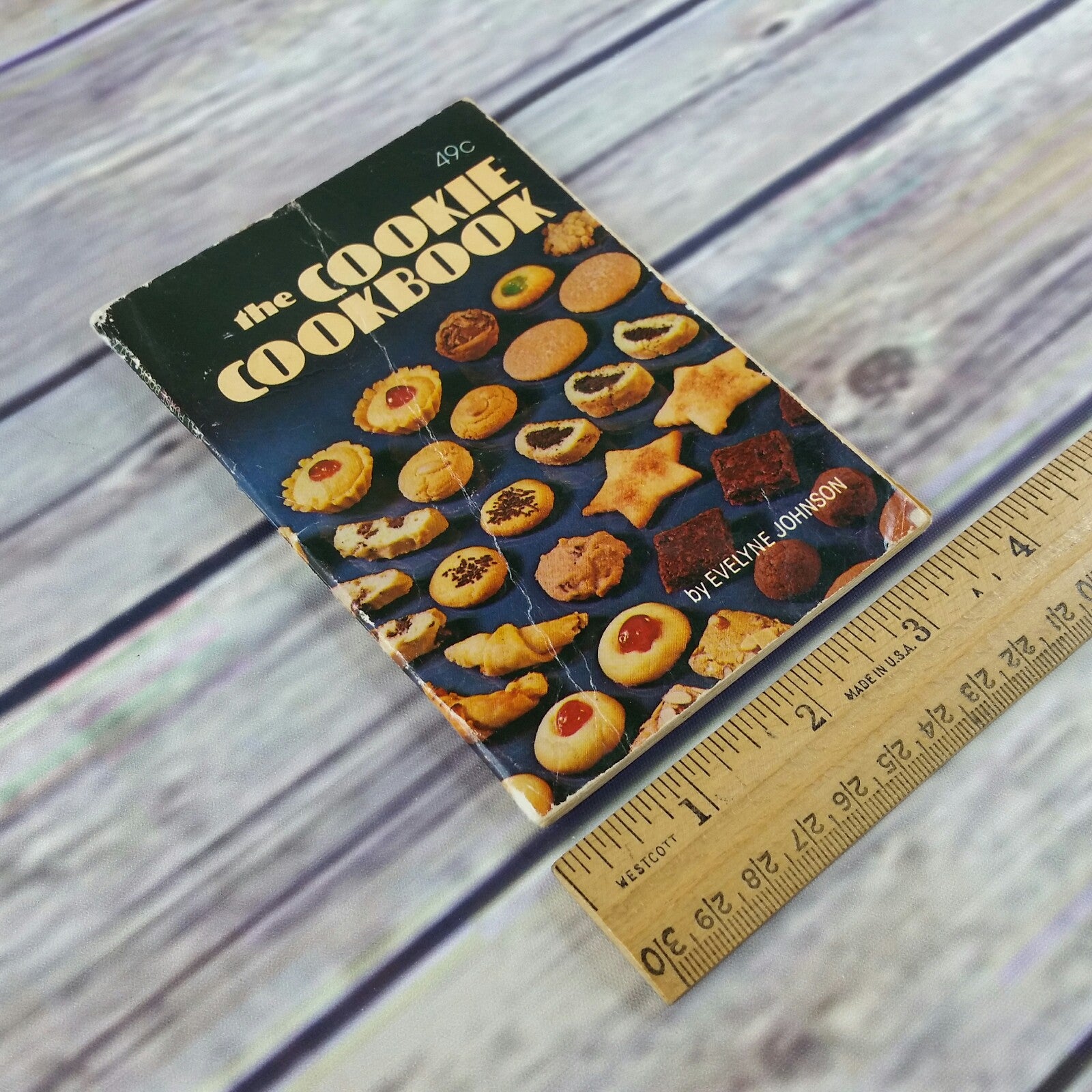 Vintage Cook Book The Cookie Cookbook 1979 Mini Booklet Evelyne Johnson - At Grandma's Table
