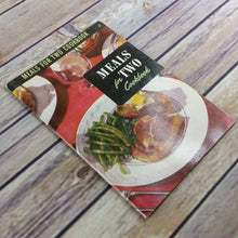 Load image into Gallery viewer, Vtg Meals for Two Cookbook Culinary Arts No 21 Cooking for Two Recipes 1950 Ruth Berolzheimer Paperback Booklet - At Grandma&#39;s Table