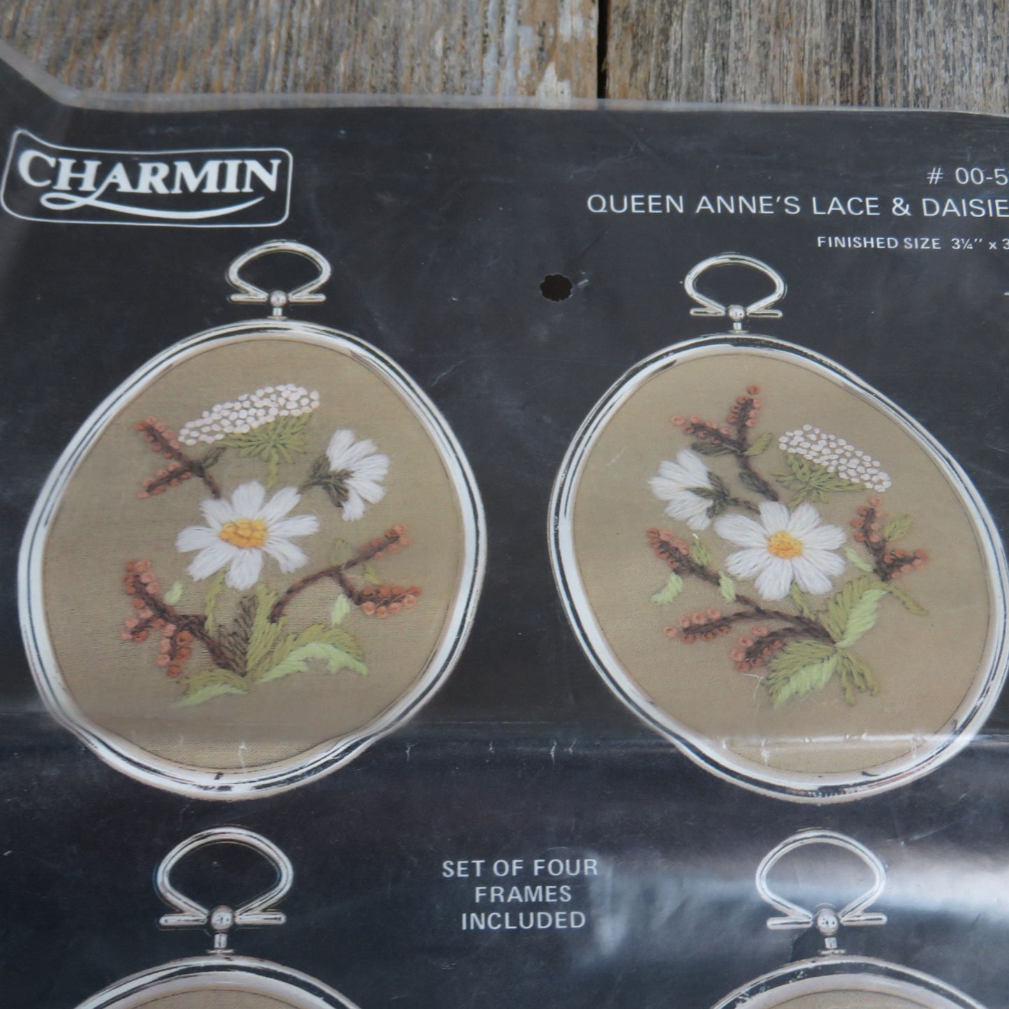 Queen Anne's Lace and Daisies Embroidery Kit Janlynn Frames Flowers Floral 00-53 Set of 4