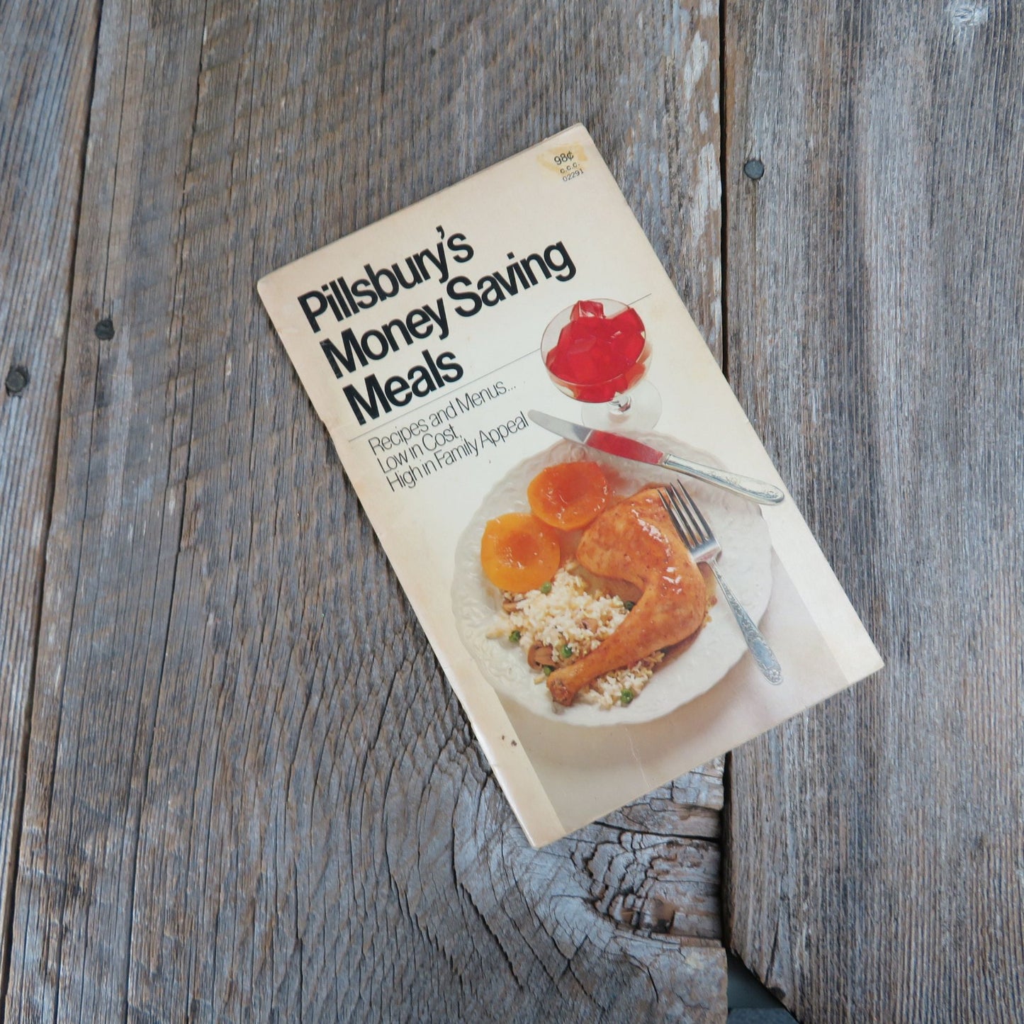 Pillsbury's Money Saving Meals Cookbook 1970 Recipes Menus Low Cost Food Paperback Booklet Grocery Store Vintage