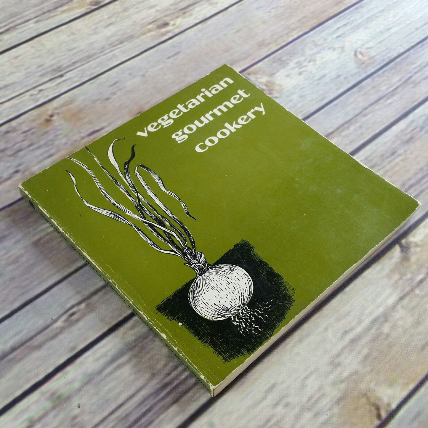 Vintage Cookbook Vegetarian Gourmet Cookery Alan Hooker 1975 Paperback Vegetarian Recipes Illustrated