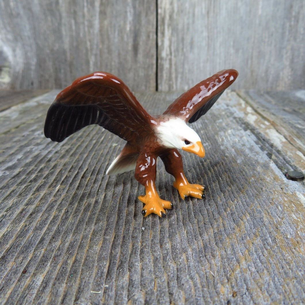 Eagle Bird Figurine Hagen Renaker Porcelain California Raptor - At Grandma's Table