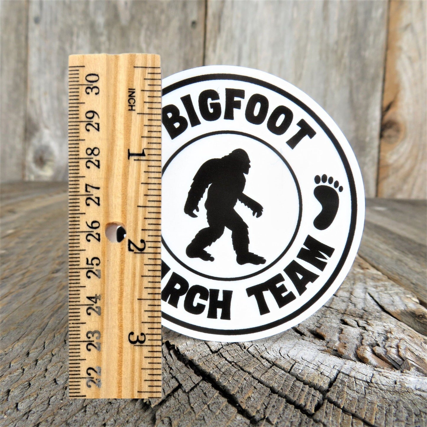 Bigfoot Search Team Sticker Black and White Round Believer Color Waterproof Travel Souvenir Water Bottle Laptop