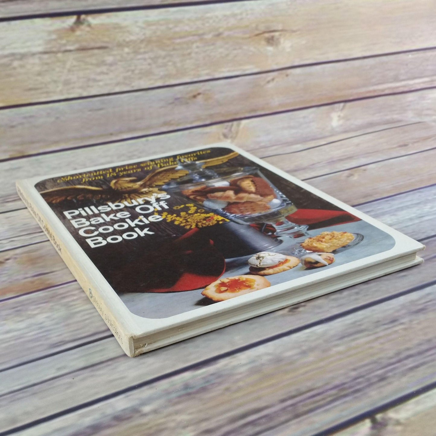 Vintage Cookbook Pillsbury's Bake Off Cookie Cook Book Recipes Hardcover 1967 Prize Winning Favorites
