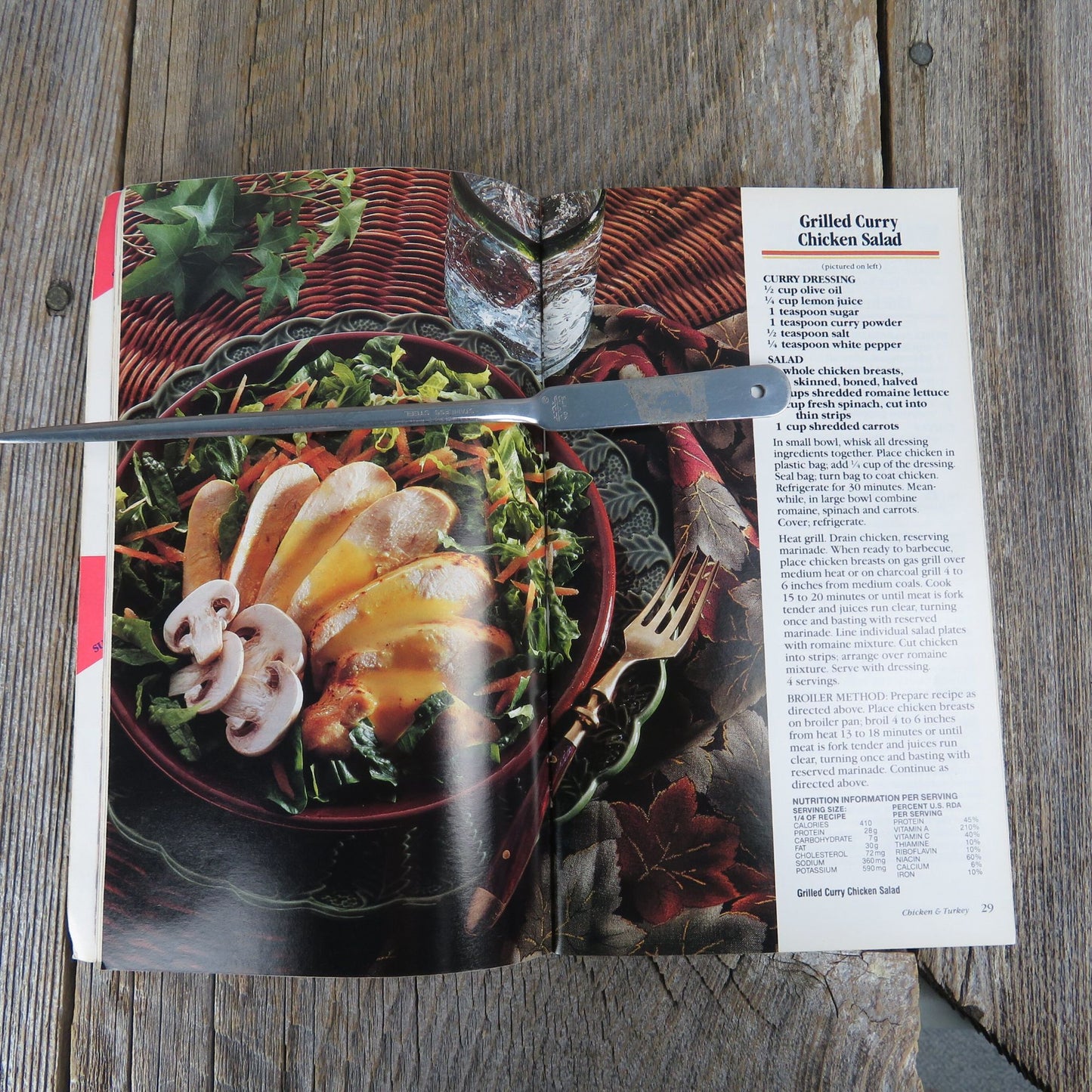 Barbecue and Fixin's Pillsbury  Classic Cookbooks Pamphlet Grocery Store Booklet July 1991 BBQ Fixings