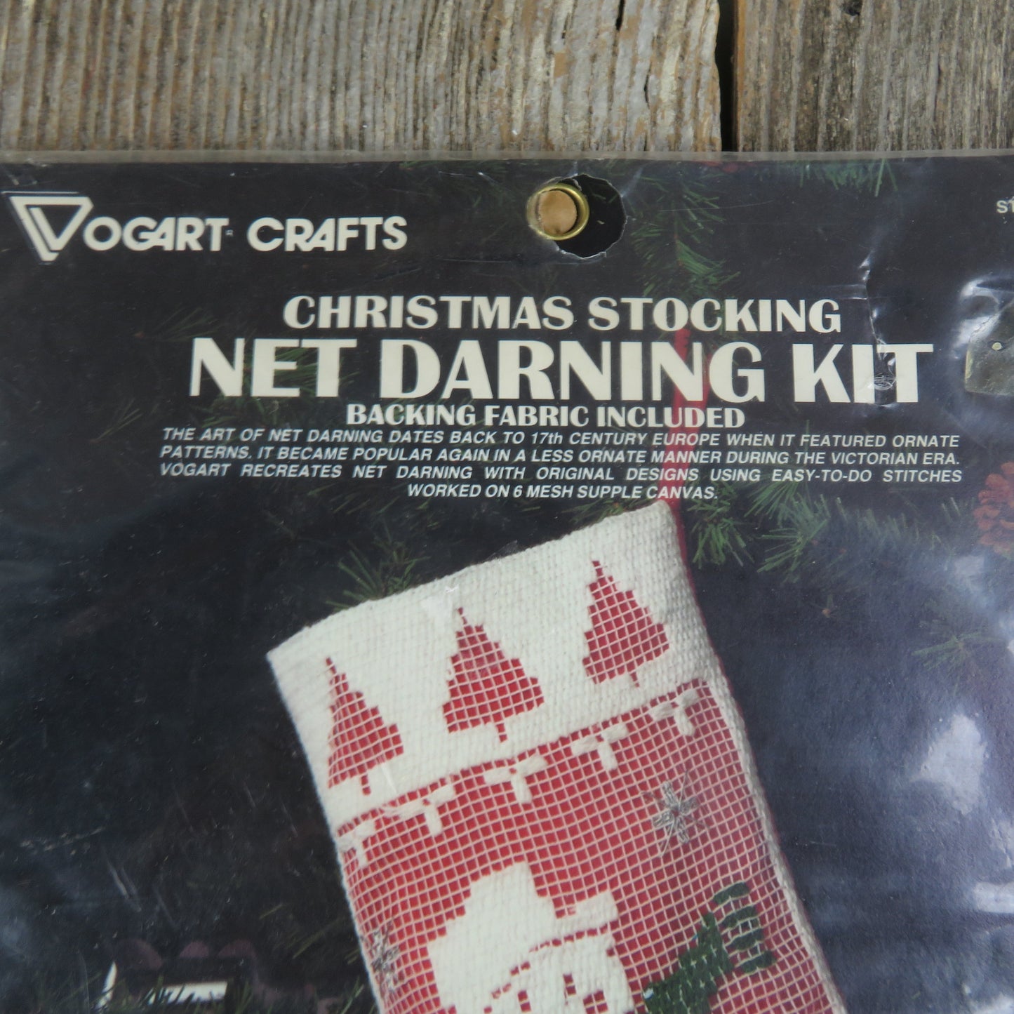 Snowman Christmas Stocking Lace Net Darning Kit Vogart Crafts 2946 Filet Lace Embroidery Craft Kit White Red