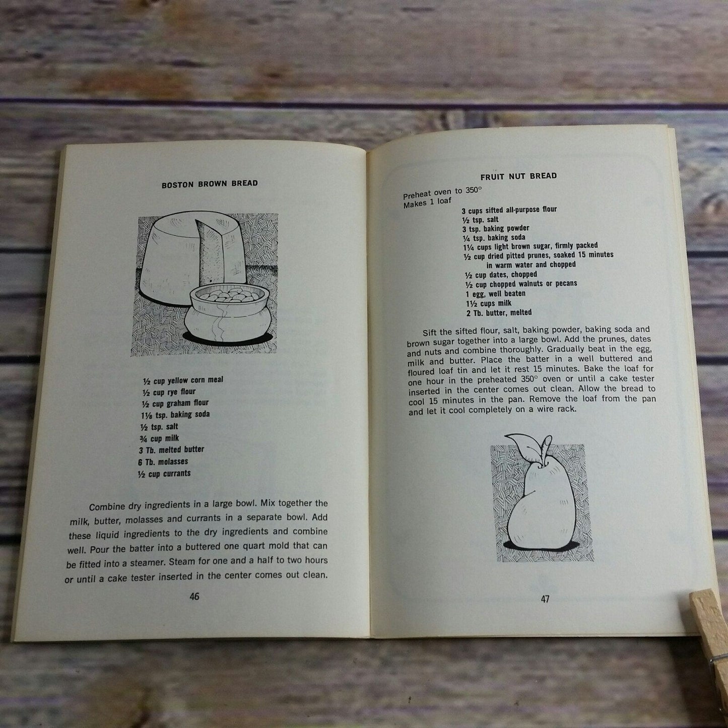 Vintage Cookbook Bread Book Susan Wright 1972 Potpourri Press B. Penny Paperback Booklet Bread Recipes