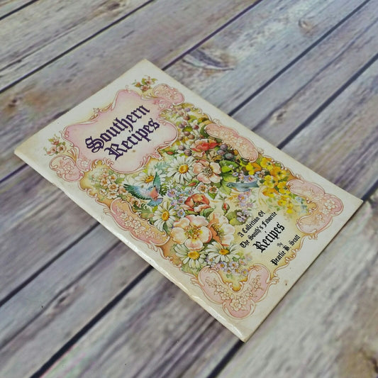 Vintage Cookbook Southern Recipes A Collection of the Souths' Favorite Recipes Pearlie Scott 1992 First Printing Paperback Booklet