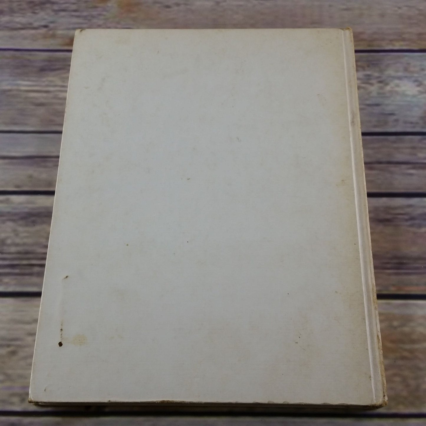 Vintage Cookbook Pillsbury's Bake Off Breads Cook Book Recipes Hardcover 1968 Prize Winning Favorites