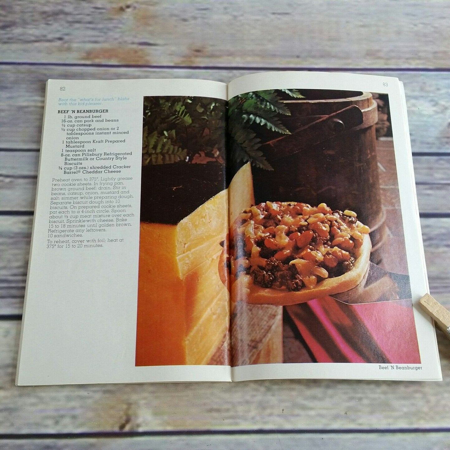 Vintage Pillsbury Crescent Idea Cookbook Pamphlet 1975 Paperback Booklet Grocery Store Booklet