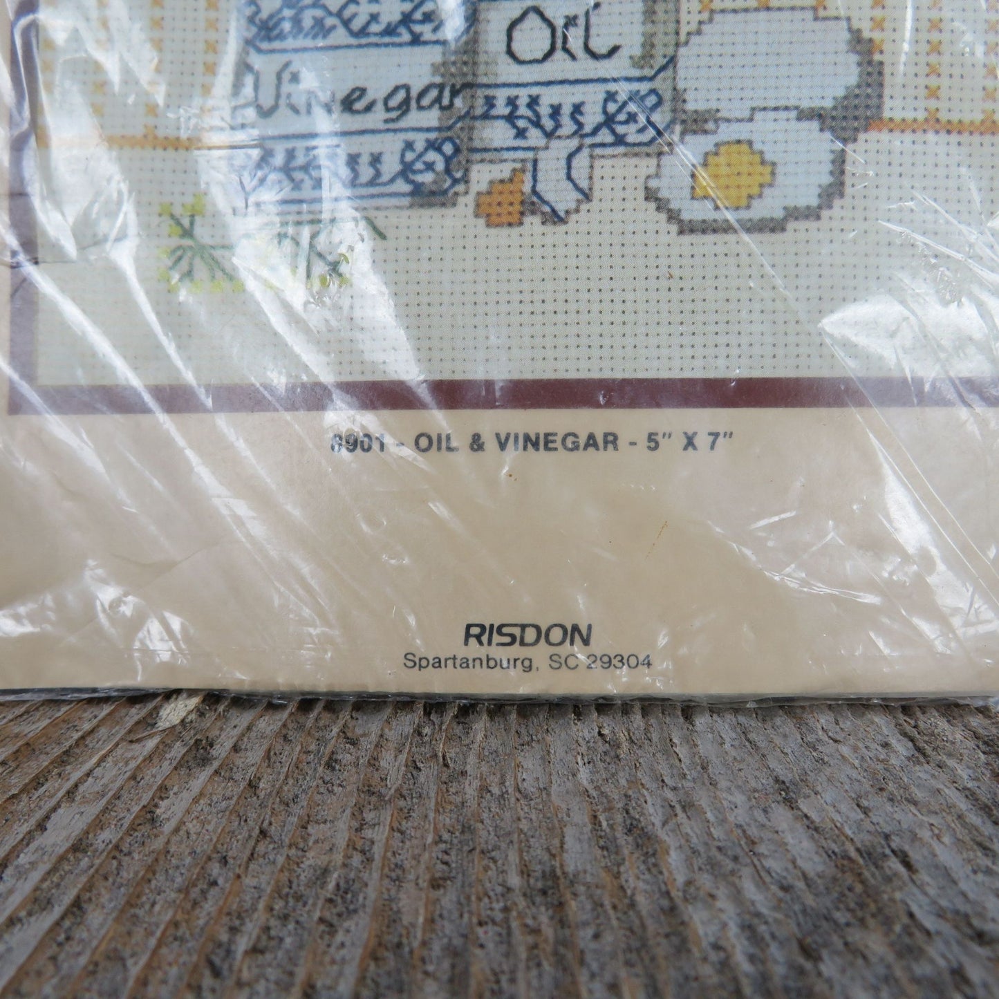 Vintage Counted Cross Stitch Kit Oil and Vinegar Kitchen Art Dritz 1983 House Warming 8901
