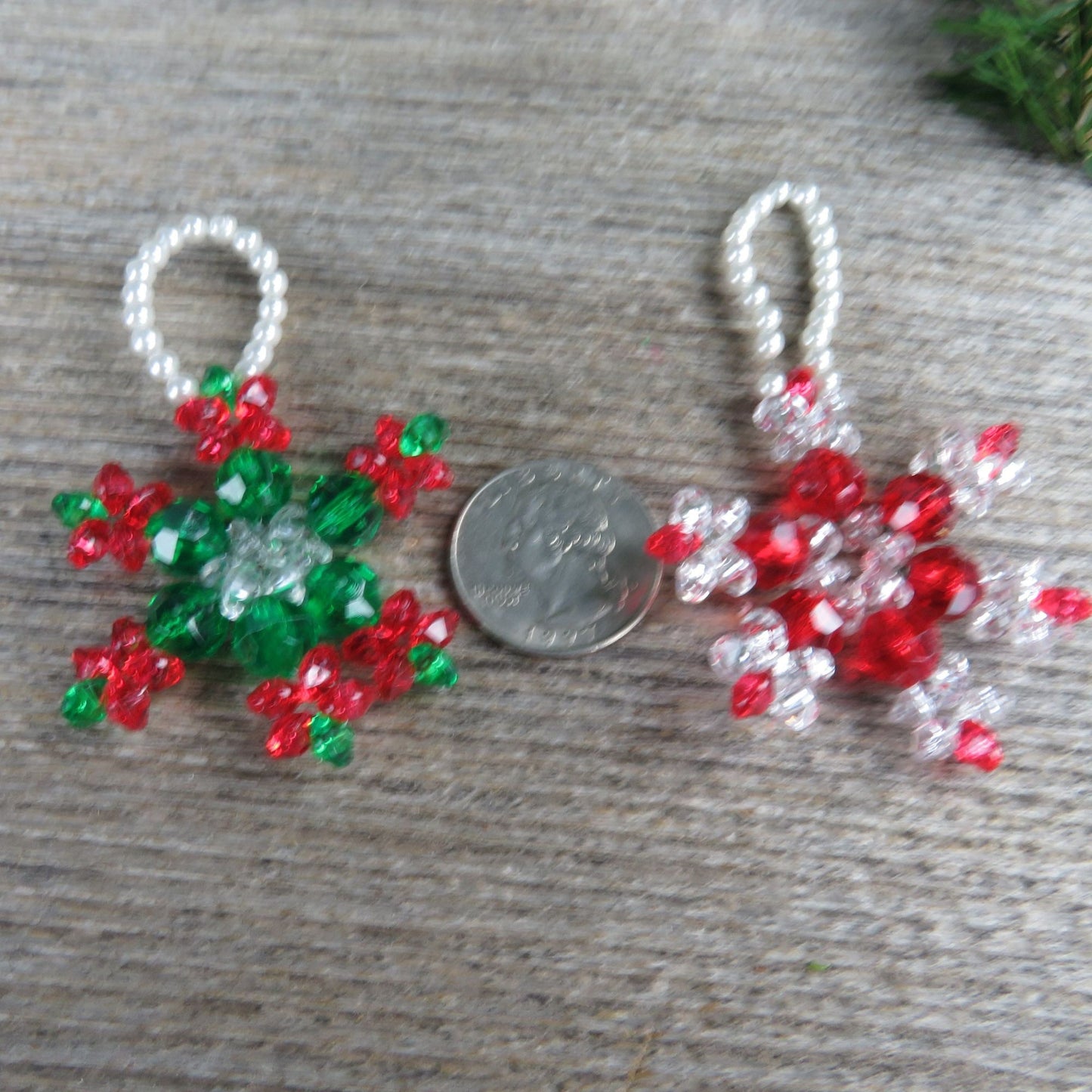 Vintage Star Snowflake Beaded Ornaments Handmade Plastic Set Green Red Christmas T