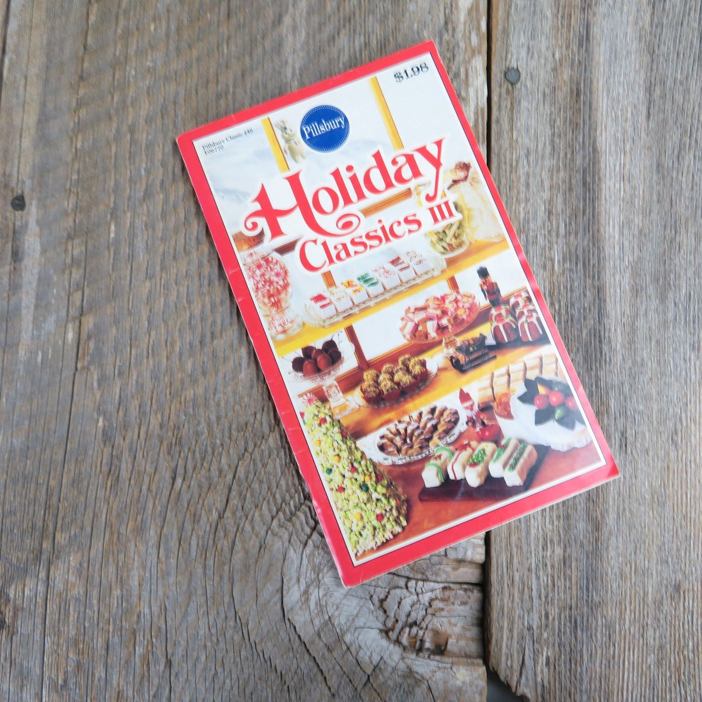 Holiday Classic III Cookbook Pillsbury Christmas Recipes Desserts Paperback Booklet 1984 Grocery Store Pamphlet