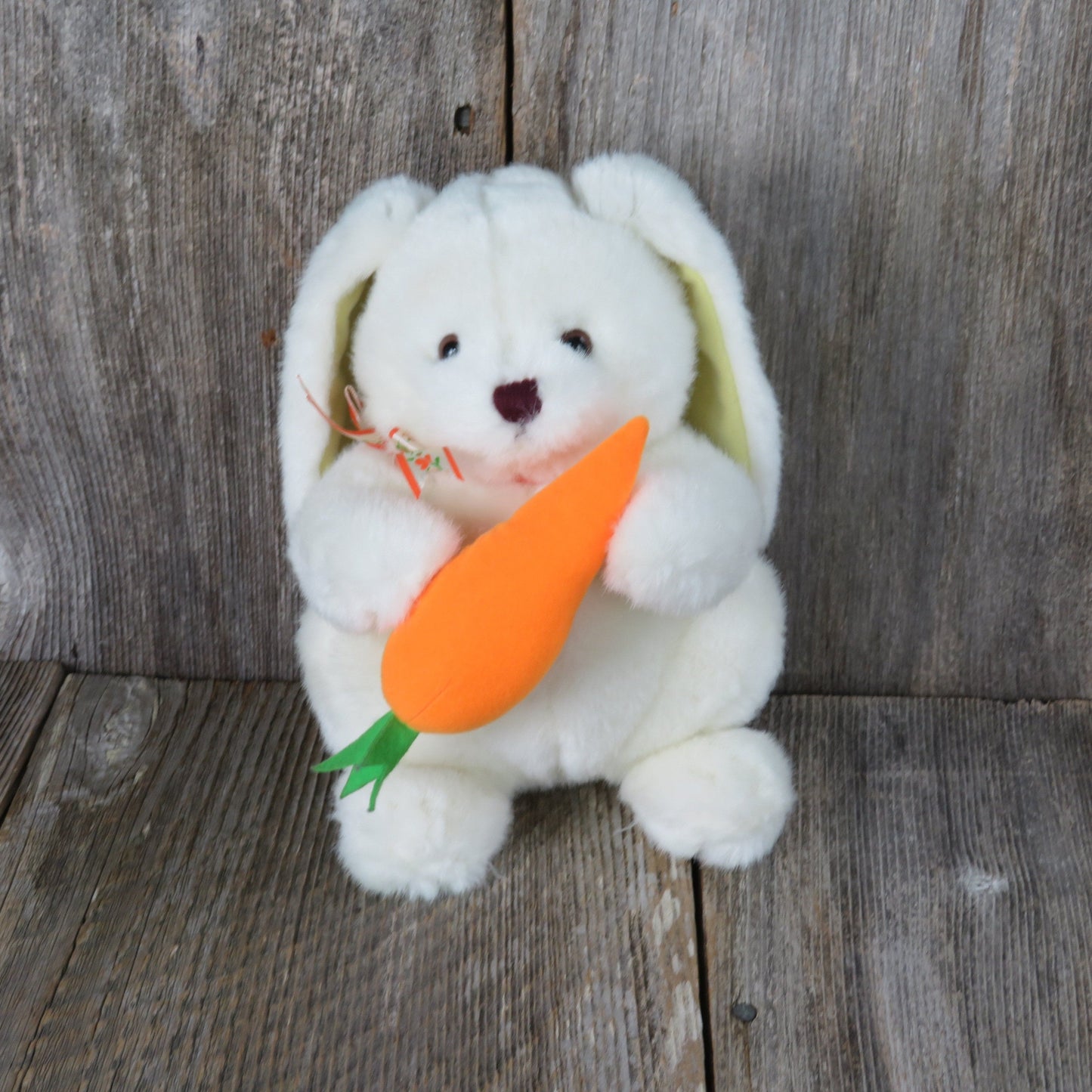 Vintage Bunny Rabbit With Carrot Plush Stuffed Animal Mouse in the House Toys White Easter Basket Toy Doll