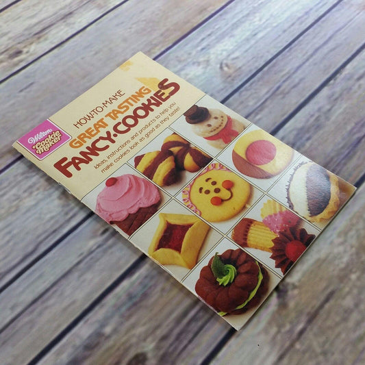 Vintage Wilton Cookbook Cookie Maker How To Make Great Tasting Fancy Cookies 1984