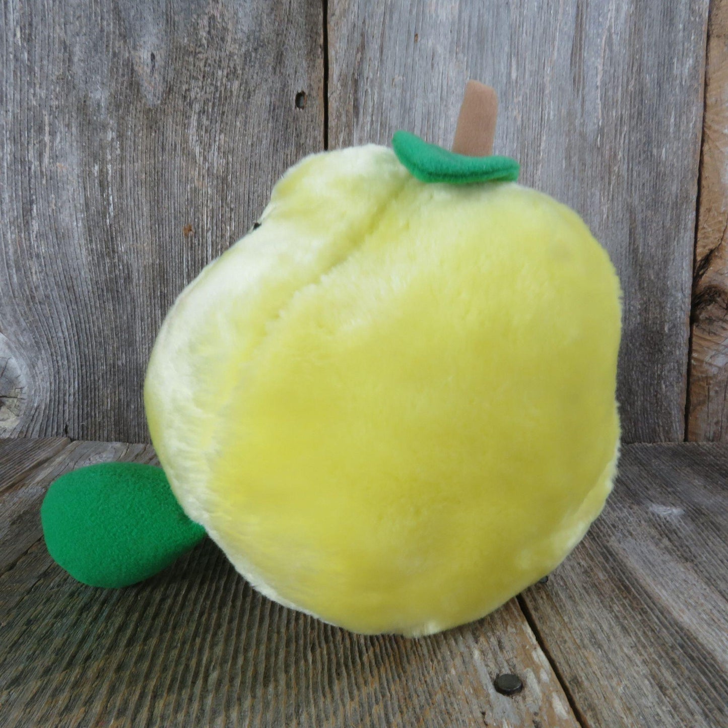 Vintage Pear Plush Precious Pear Del Monte Country Yumkin Fruit and Vegetables Trudy 1990 Green Yellow
