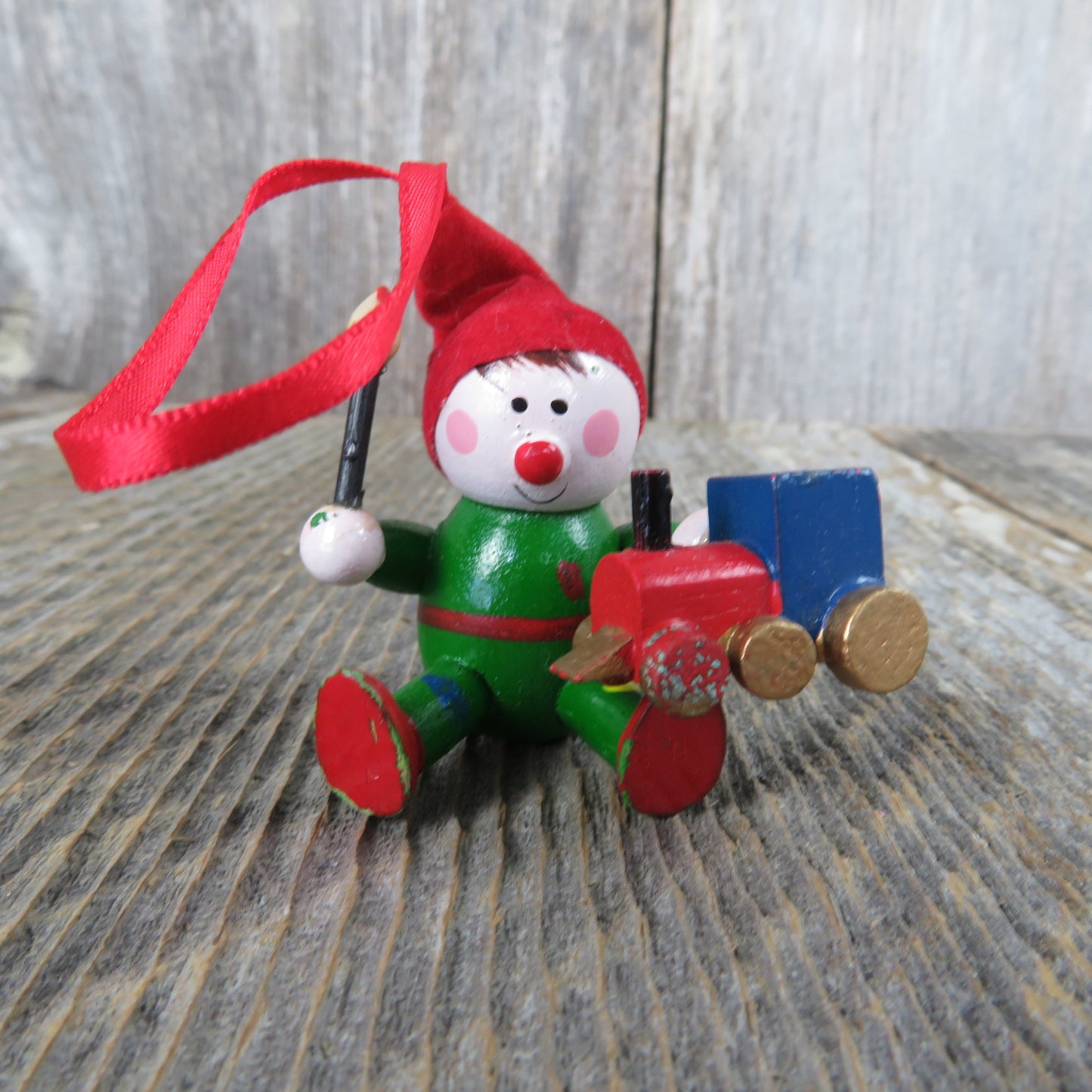 Vintage Elf with Train Wooden Ornament Dakin Green Red Toy Builder Christmas 1988 Taiwan