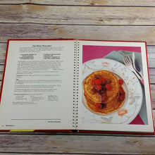 Load image into Gallery viewer, Vintage Cookbook Quaker Oats Oat Bran Recipes 1989 80s Promo Booklet Hot Cereal Spiral Bound Hardcover