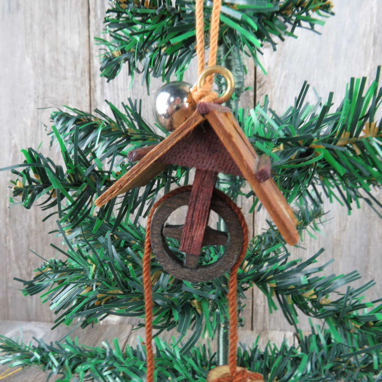 Vintage Wooden Well Water Bucket Pulley House Ornament Inarco Wood Christmas Wishing Rustic Primative