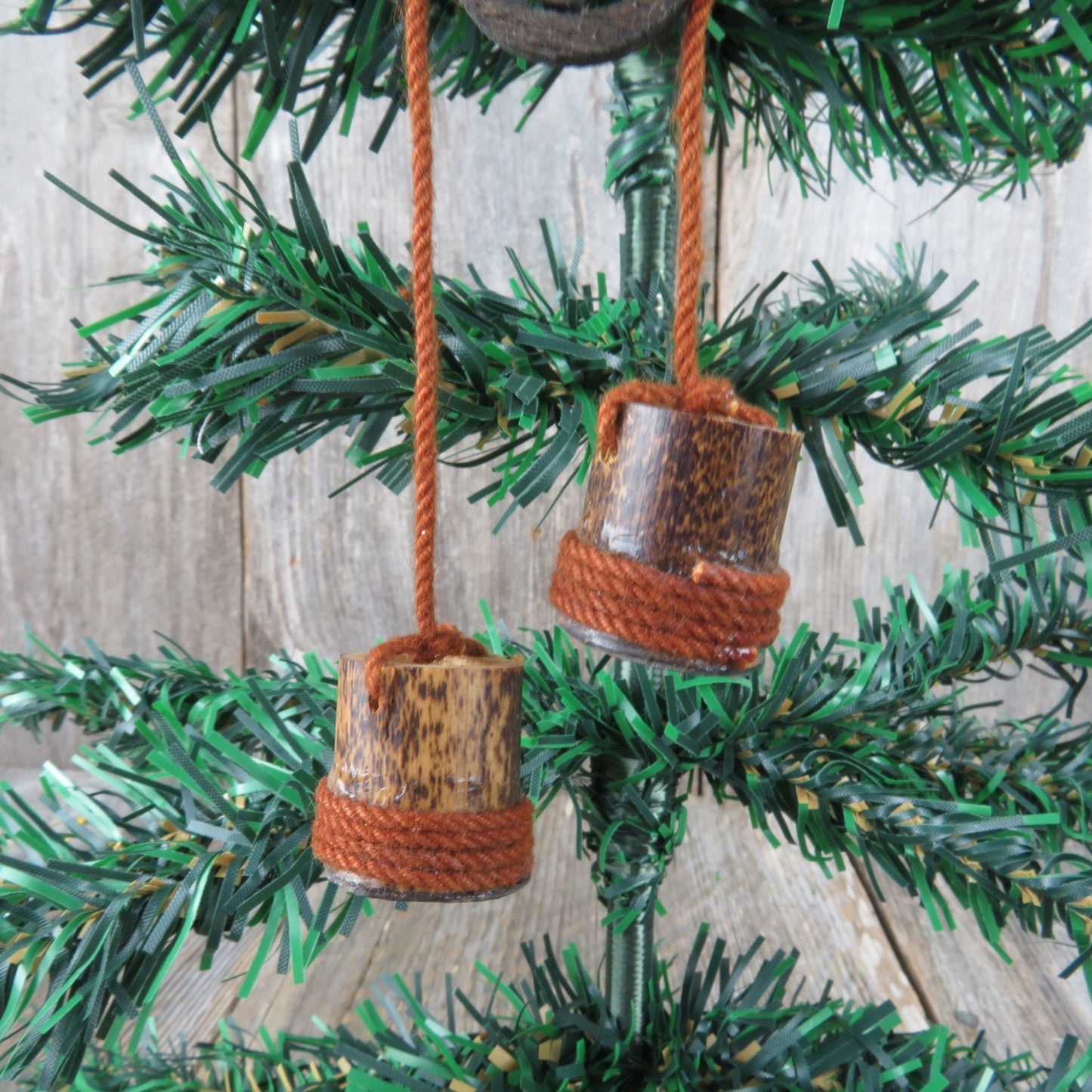 Vintage Wooden Well Water Bucket Pulley House Ornament Inarco Wood Christmas Wishing Rustic Primative