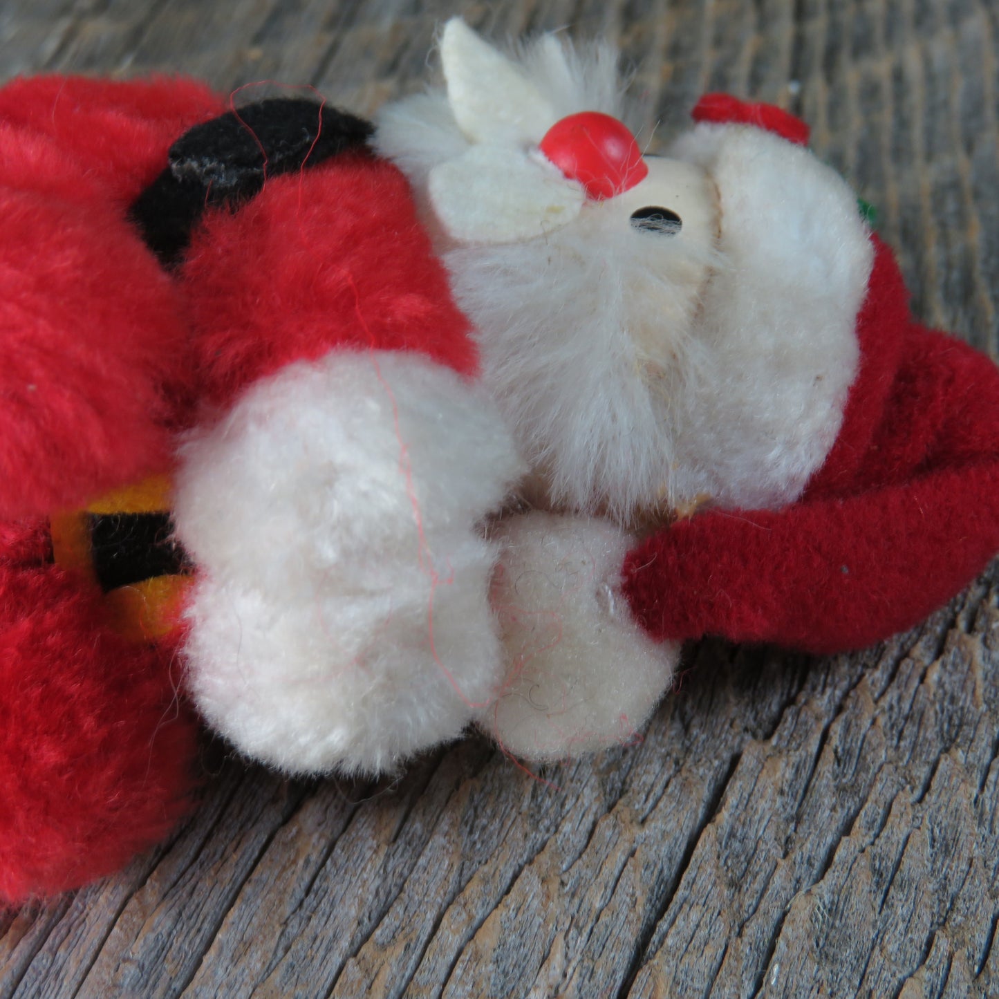 Vintage Santa Claus Plush Ornament Pinch Clip Dakin Red White Pin Korea 1984