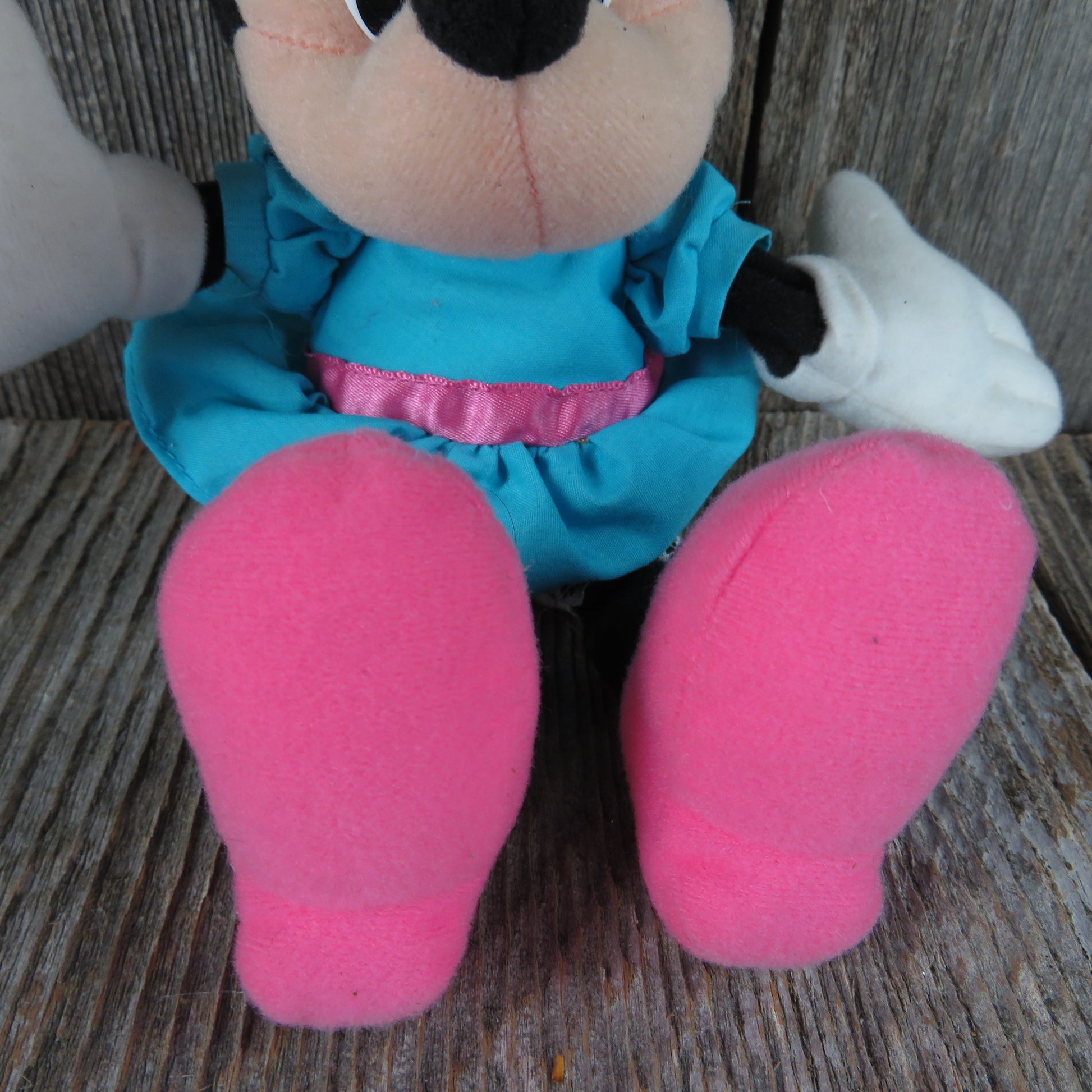 Vintage Minnie Mouse Blue Dress Plush Beanie Disneyland Mattel  Bean Bag Stuffed Animal 1990s - At Grandma's Table