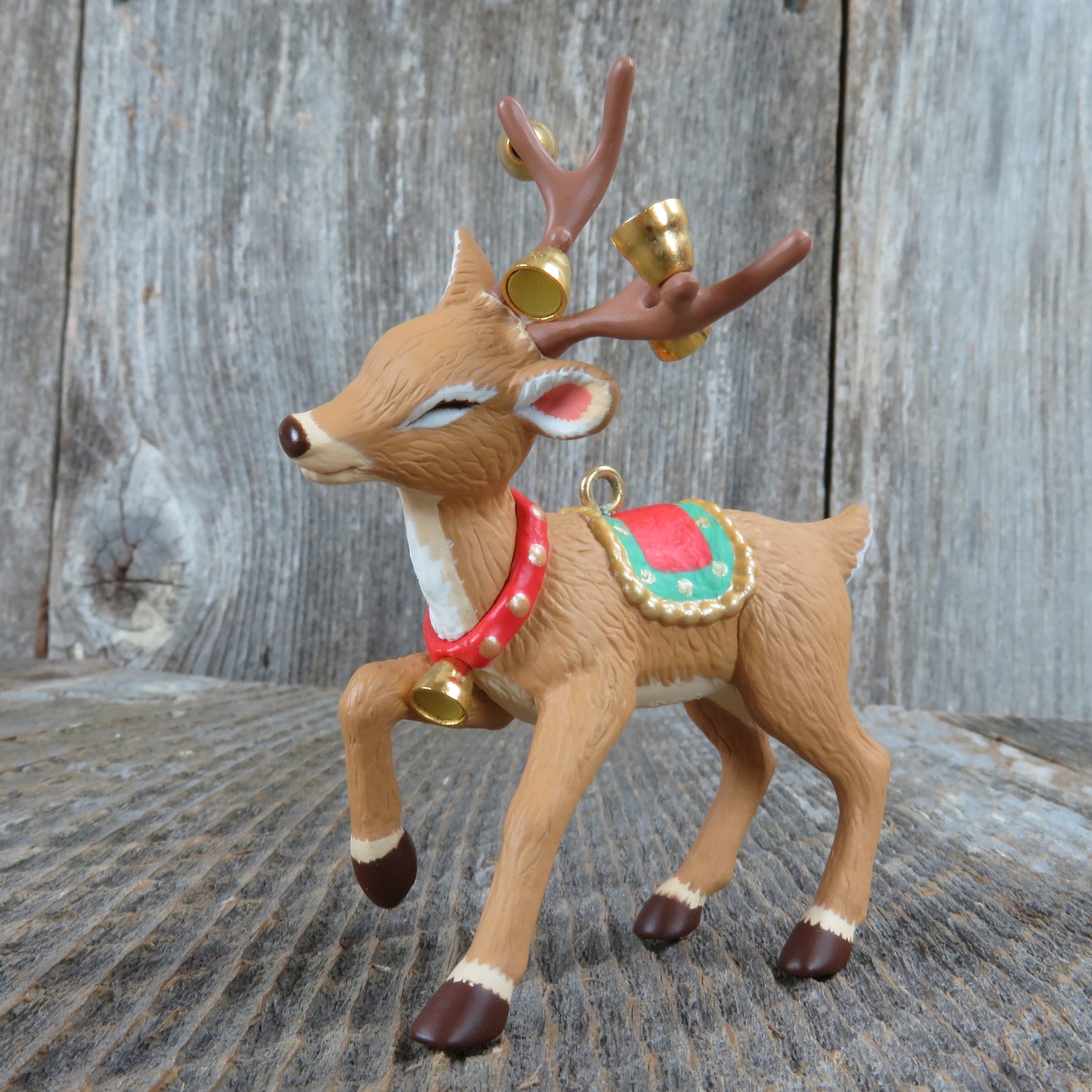 Ringing Reindeer Hallmark Keepsake Christmas Ornament 2000 Collector's Club - At Grandma's Table