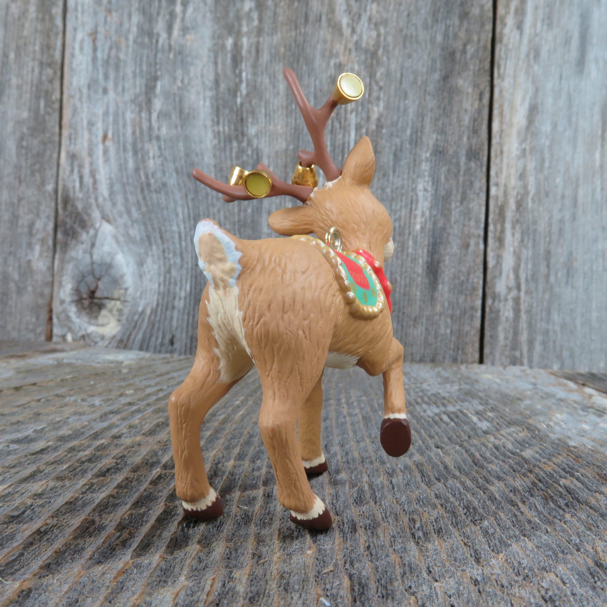 Ringing Reindeer Hallmark Keepsake Christmas Ornament 2000 Collector's Club - At Grandma's Table