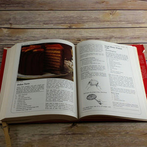 Vintage Cookbook Betty Crocker International Cookbook Recipes 1980 Hardcover Starters Seafood Poultry Meats First Edition