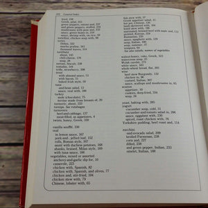 Vintage Cookbook Betty Crocker International Cookbook Recipes 1980 Hardcover Starters Seafood Poultry Meats First Edition