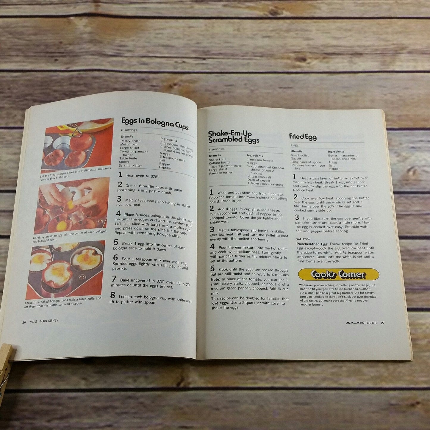 Vintage Cookbook Betty Crocker For Boys and Girls 1987 Recipes Paperback Book Golden Books Snacks Main Dishes Vegetables Breads Desserts