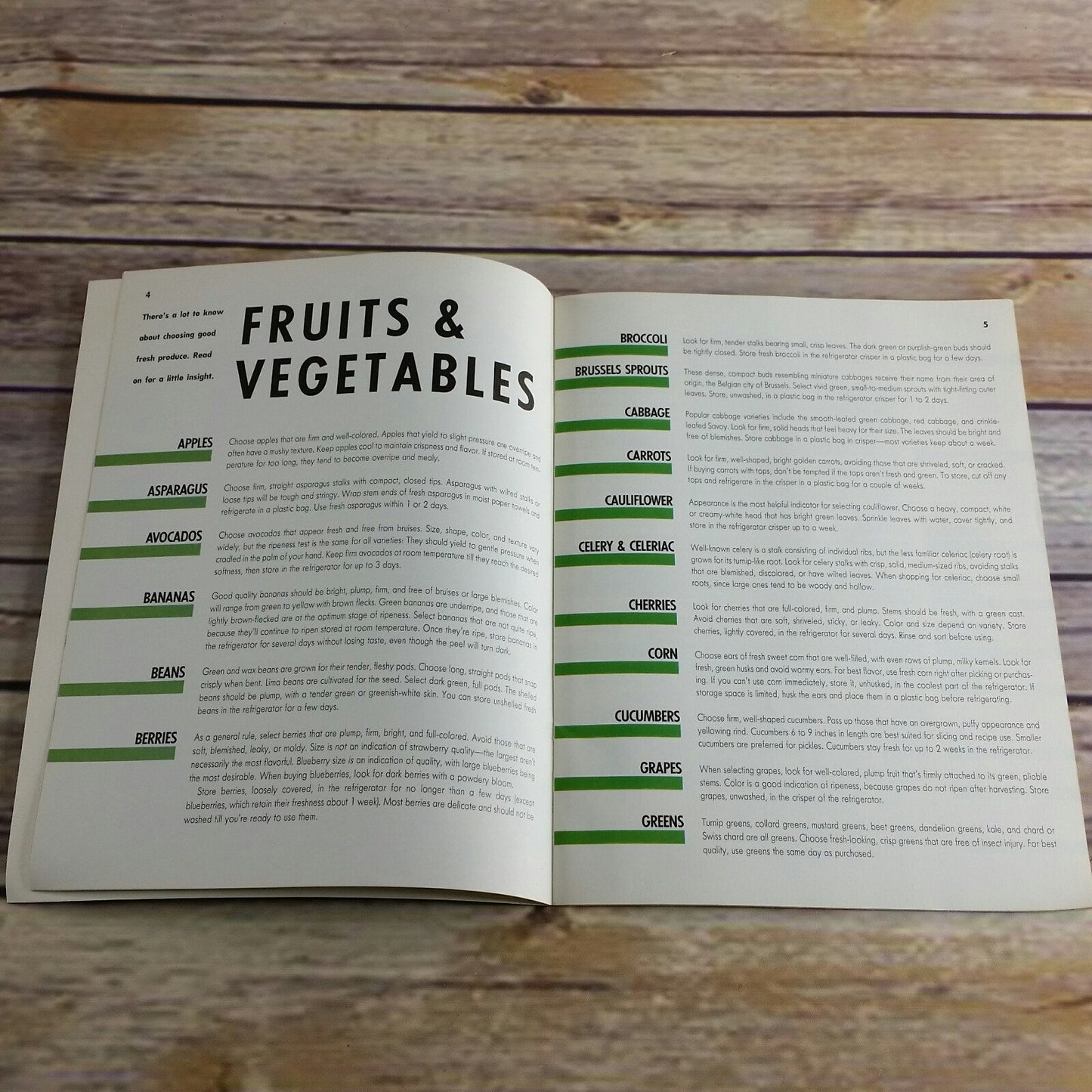 Vintage Cookbook Fresh Fruit and Vegetable Recipes Better Homes and Gardens 1986 1st Ed Paperback Booklet