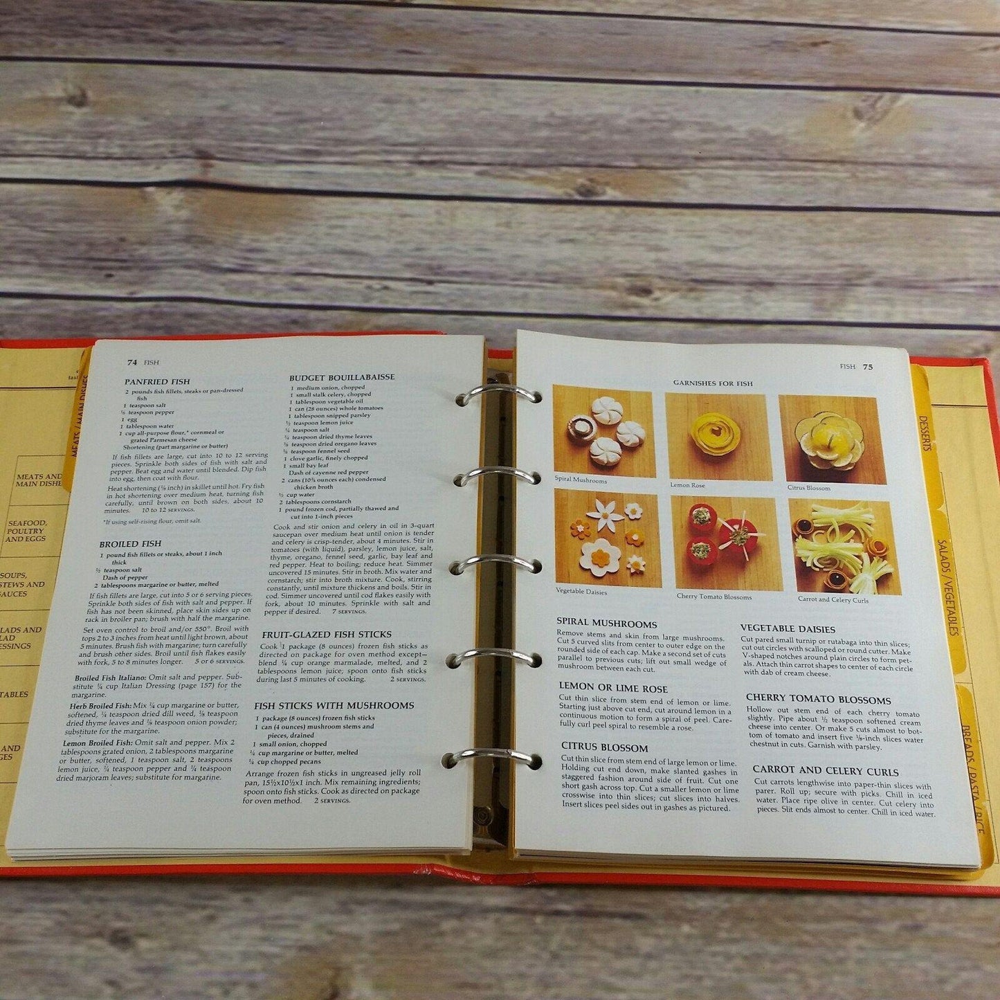 Vintage Cookbook Betty Crocker Recipes 1969 5 Ring Binder Cook Book Golden Press
