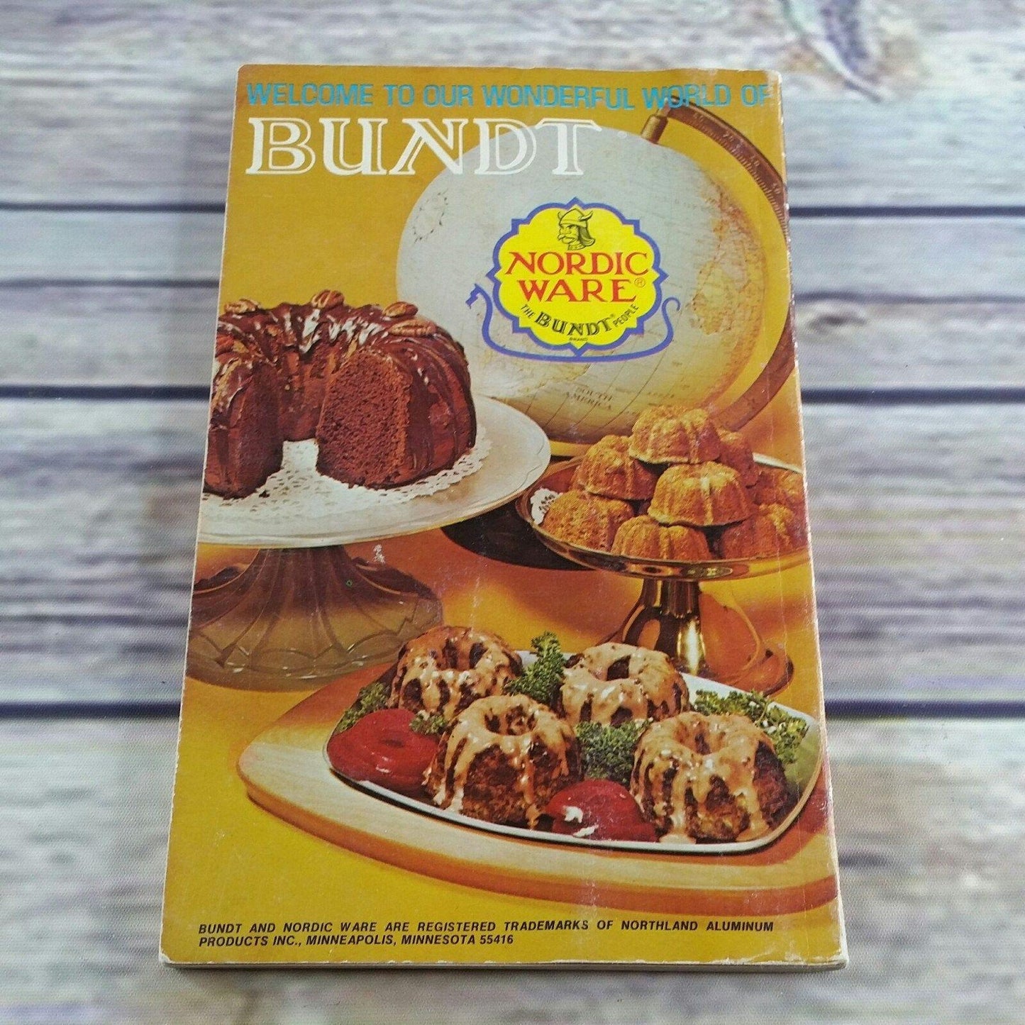 Vintage Cookbook Bundt Pans 1973 Paperback Cakes Breads Entrees Desserts Salads Recipes 300 Delicious Ways Nordic Ware Pillsbury Del Monte