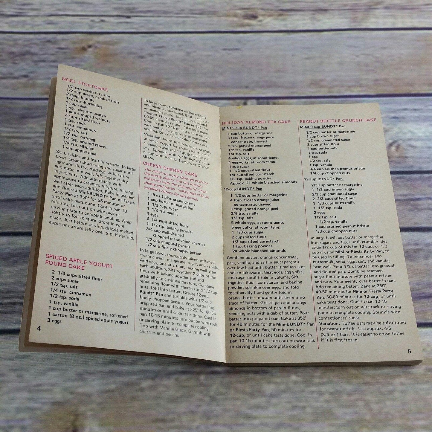 Vintage Cookbook Bundt Pans 1973 Paperback Cakes Breads Entrees Desserts Salads Recipes 300 Delicious Ways Nordic Ware Pillsbury Del Monte