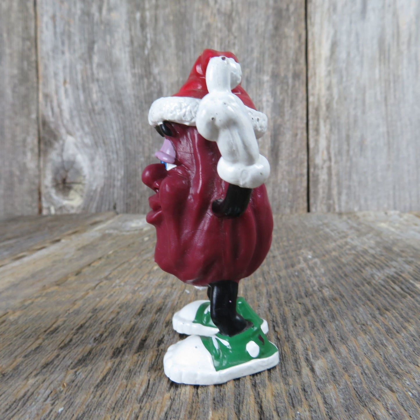 Vintage California Raisin Christmas Figurine Rubber Santa Hat 1999 Purple Red Sneakers