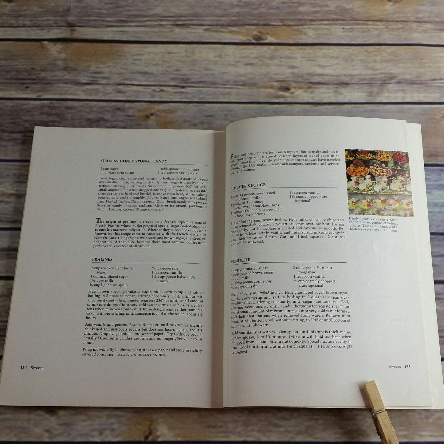 Vintage Cookbook Cooking American Style 1978 Betty Crocker Recipes Golden Press Paperback Sampler of Heritage Recipes