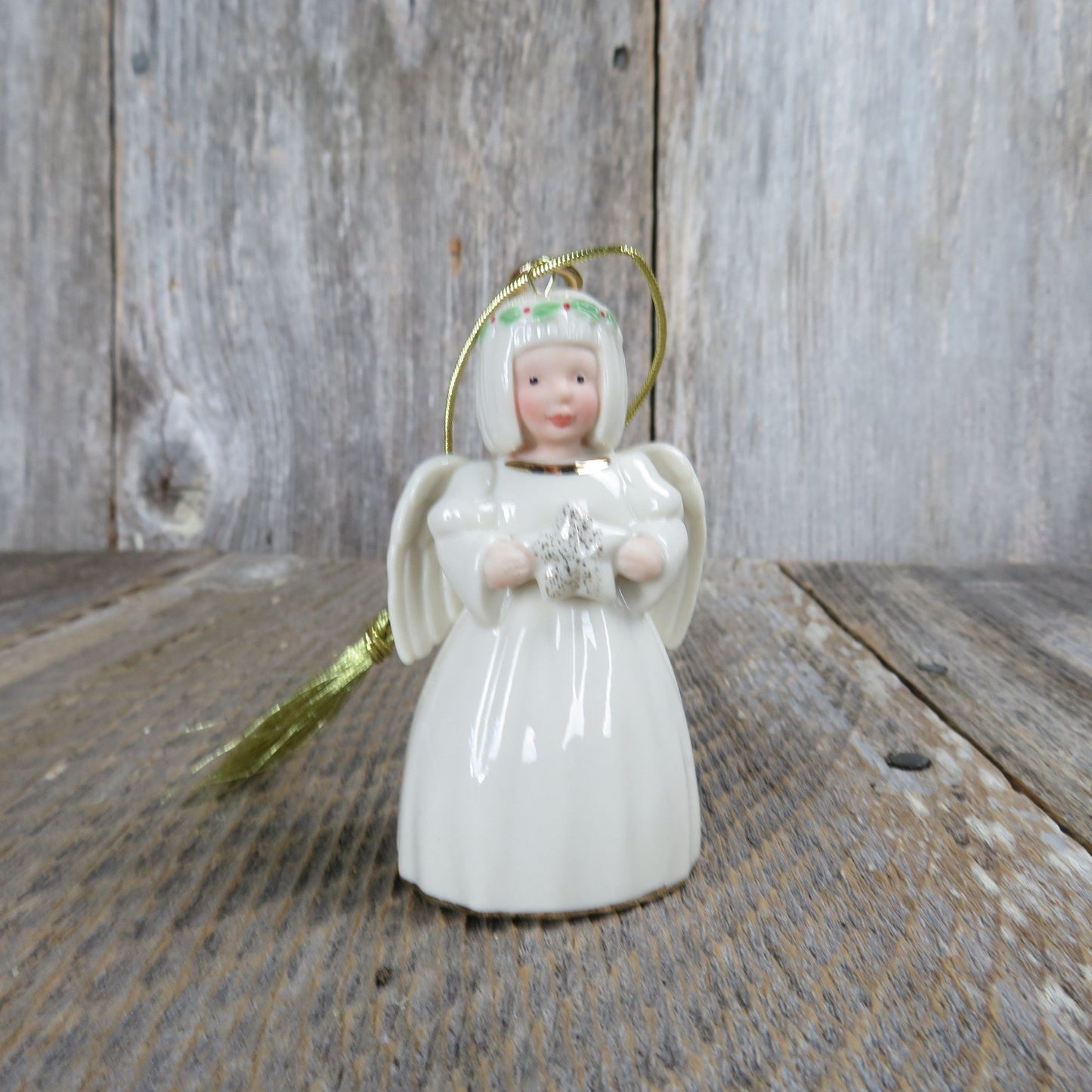 Angel with Star Christmas Ornament Lenox Holiday Cheer Porcelain Gold Halo White